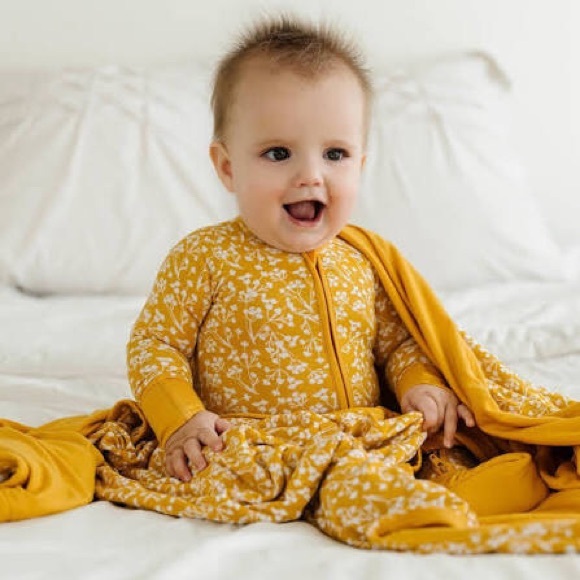 🌼 Golden Poppies Bamboo Zippy Little Sleepies 3T Retired Yellow Floral Print NEW - Picture 5 of 6